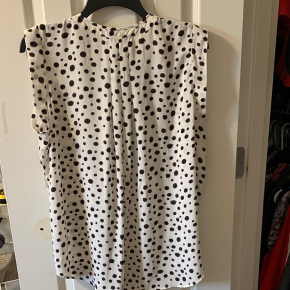 LOFT Sleeveless Black and Cream Polka Dot Blouse - Picture 6 of 8
